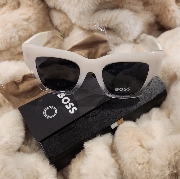 BOSS- Square Shaded Ivory Grey Sunglasses 1386/S - Picture 8 of 10